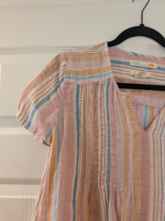 C&C California Pastel Striped V-Neck Short Sleeve Linen Top - Picture 3 of 4